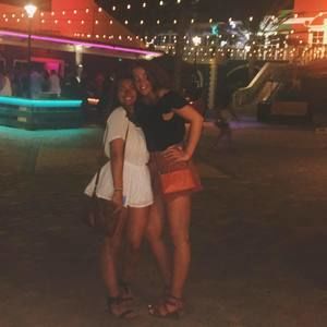 Meet your Posher, Elia